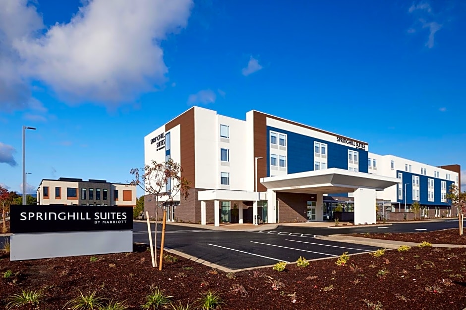 SpringHill Suites by Marriott Medford Airport