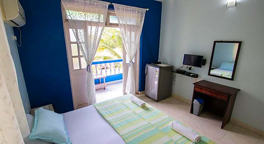 Veeniola Holiday Home