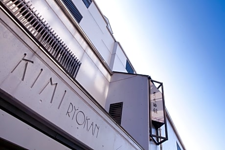Kimi Ryokan