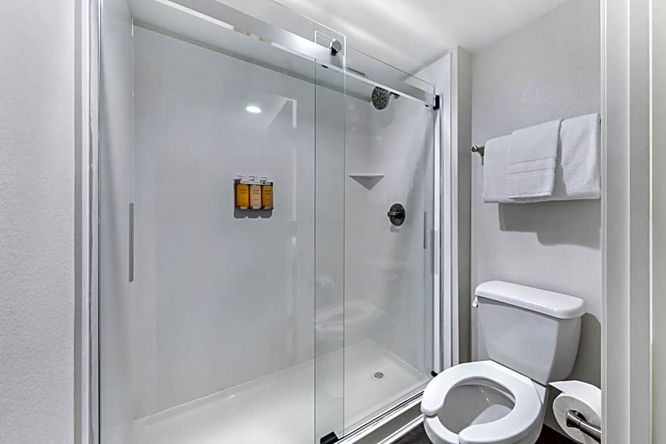 Hillstone Inn Tulare, an Ascend Collection Hotel