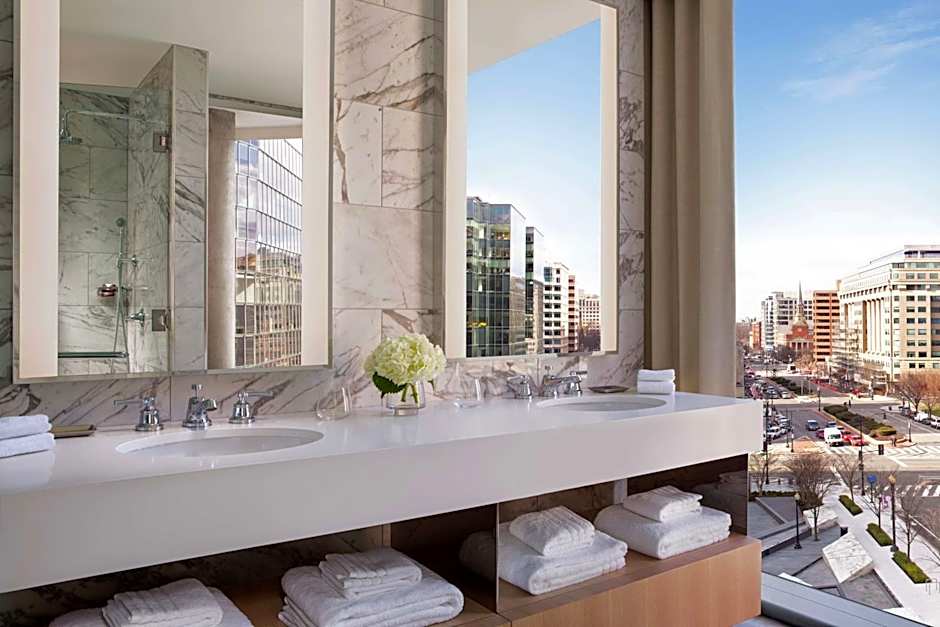 Conrad By Hilton Washington DC
