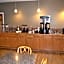 Sky Lodge Inn & Suites - Delavan