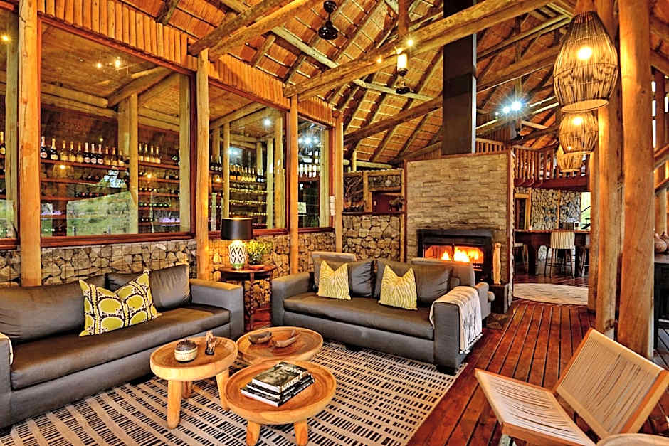 Rhino Post Safari Lodge