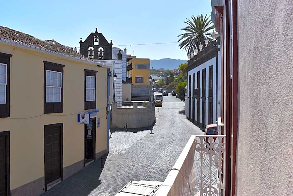 Hostel Albergue La Casa Encantada