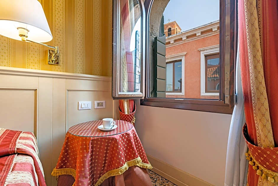 Hotel Bella Venezia