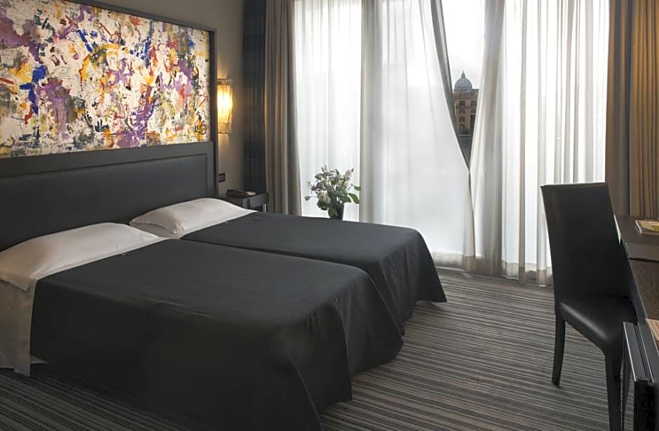Twenty One Hotel