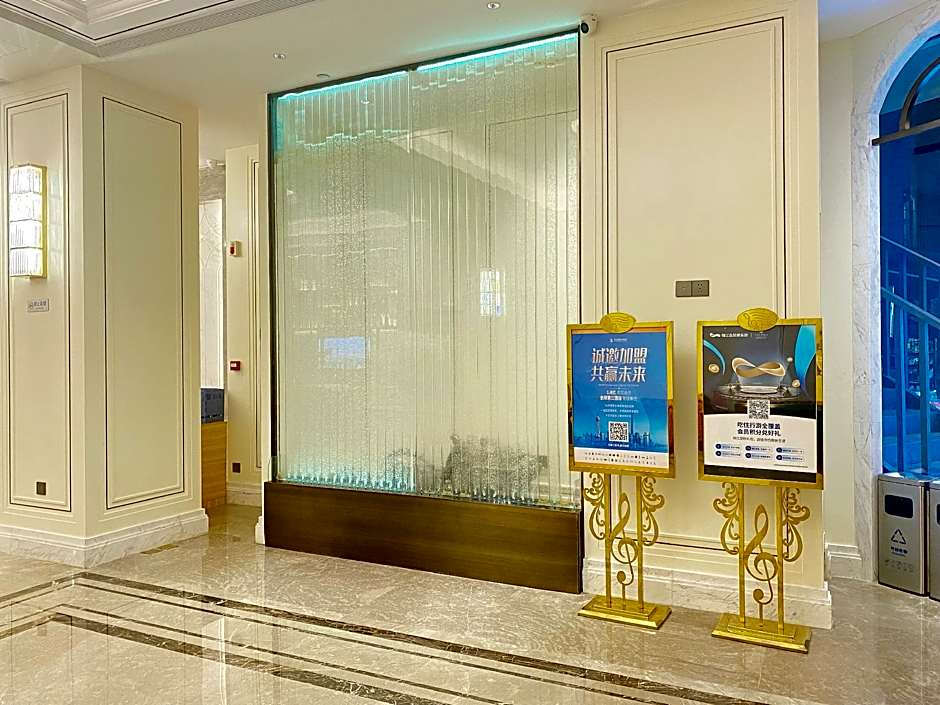 Vienna International Hotel Guangzhou Railway Station Sanyuanli Metro Station