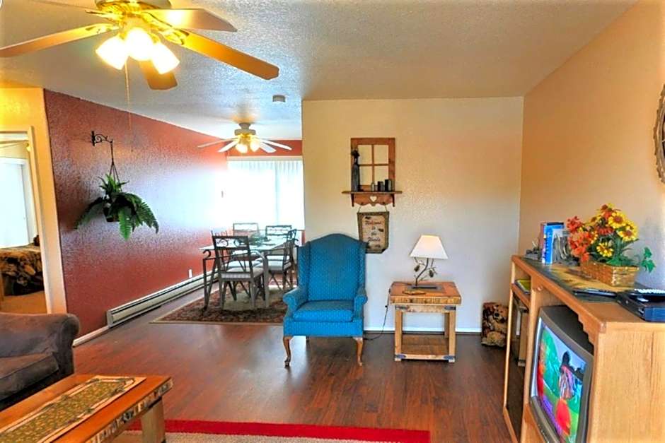 Pinecliff Village Resort