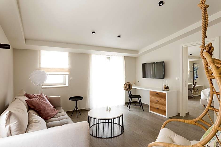 Anemolia Parga Suites