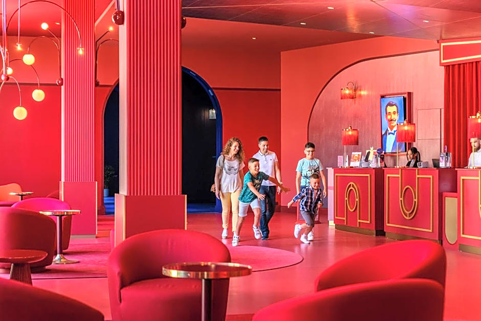 Grand Magic Hotel