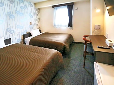 Twin Room - Non-Smoking