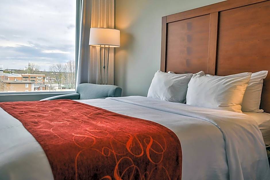 Comfort Inn & Suites