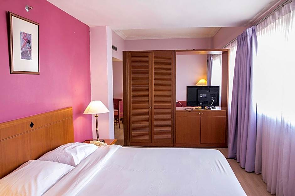 Premier Hotel