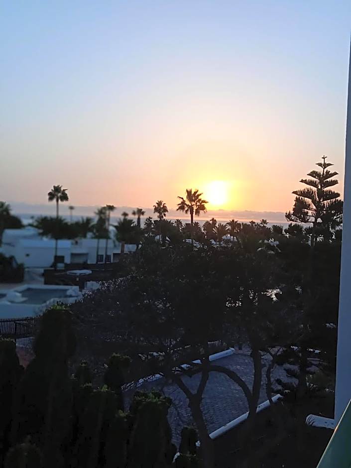 Blue View Hermoso Apartamento Remodelado Ubicación Ideal