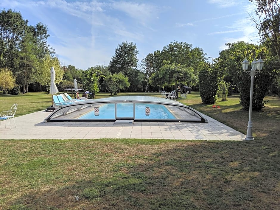 Le Petit Moulin Tournesol BnB