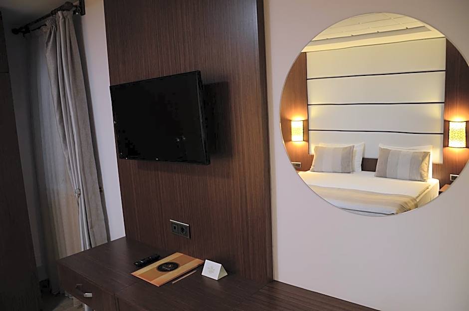 Safa Royal Museum Hotel