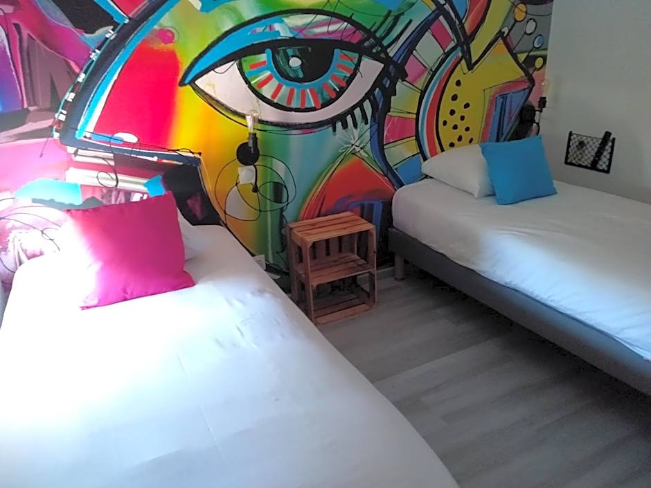 Arl HOTEL