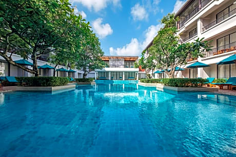 DoubleTree by Hilton Phuket Banthai Beach Resort & Spa