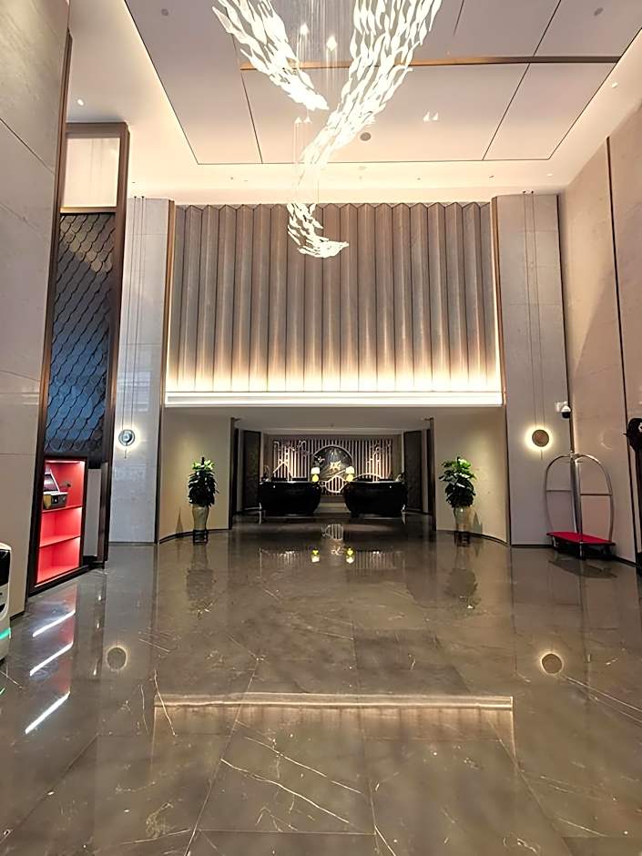 Landmark International Hotel