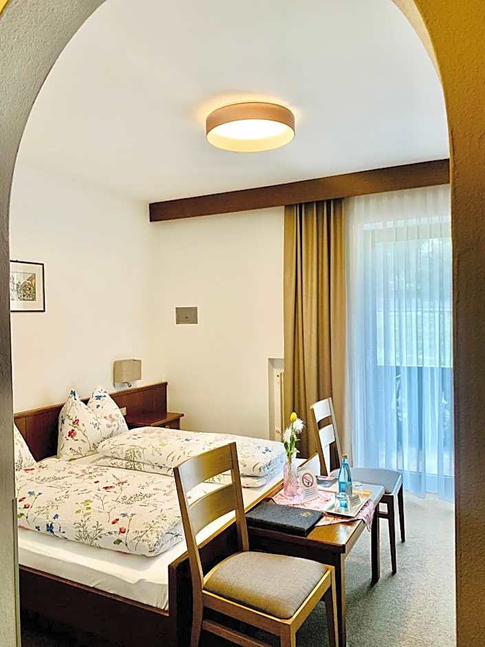 Tannerhof Bed & Breakfast