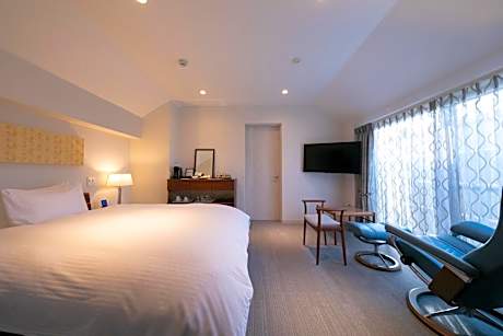 Compact Double Room