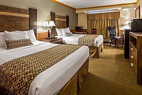 Deluxe Studio Suite with Two Double Beds Non Smoking