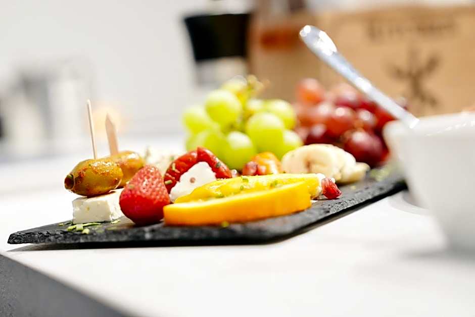 Arthotel Ambassador Wiesbaden - FREE PARKING