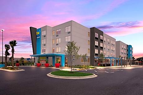 Queen Room with Two Queen Beds - Hearing Accessible