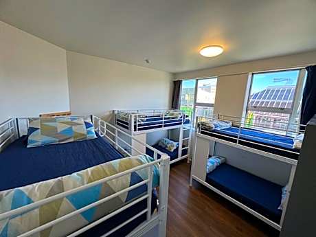 Bed in 4-Bed Mixed Dormitory Room