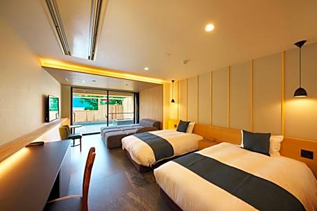 Premium Twin Room with Semi Open-Air Bath and Lake Chuzenji View