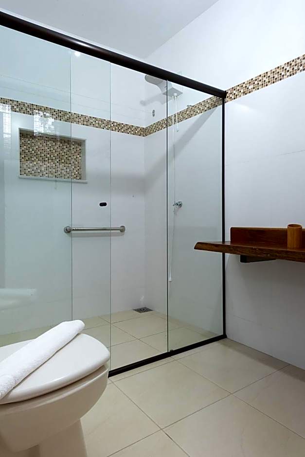 Pousada Além das Formas - Acesso a cachoeiras e gruta encantada