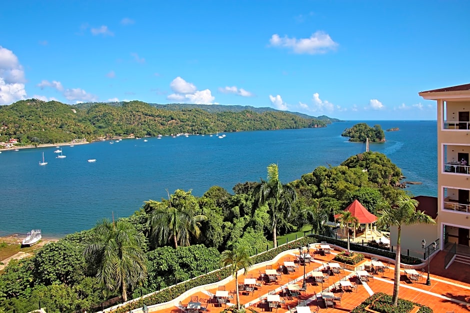 Bahia Principe Grand Cayacoa