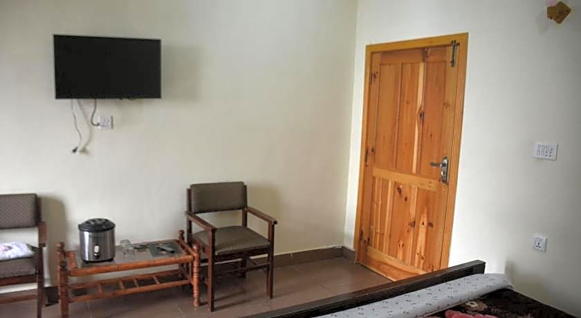 Hotel Eagle Nest Malam Jabba 