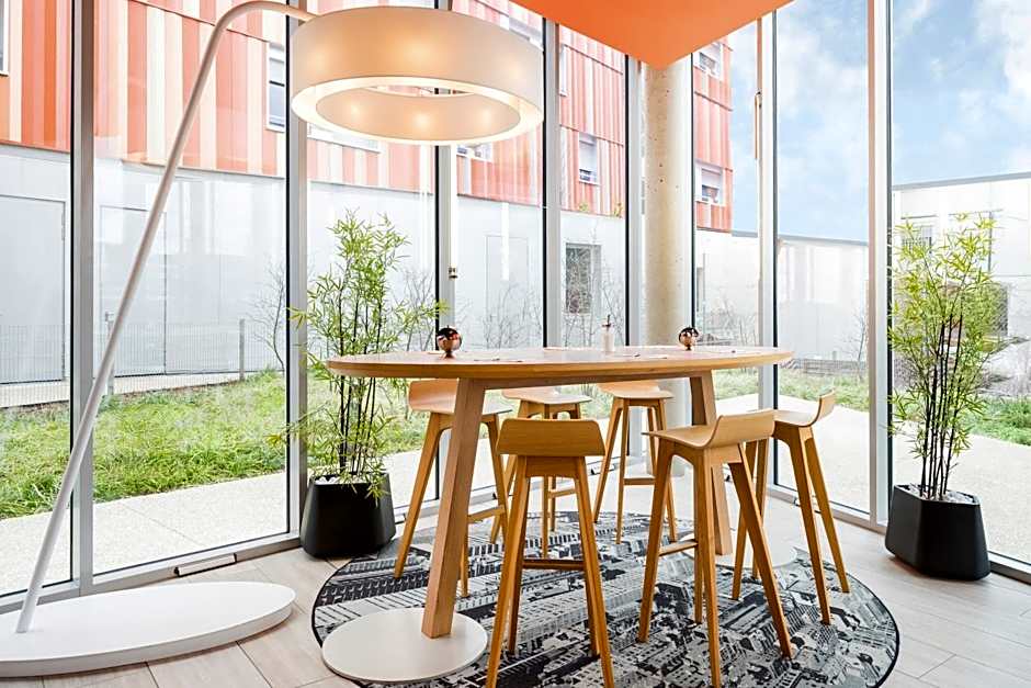 Aparthotel Adagio Access Paris Massy Gare