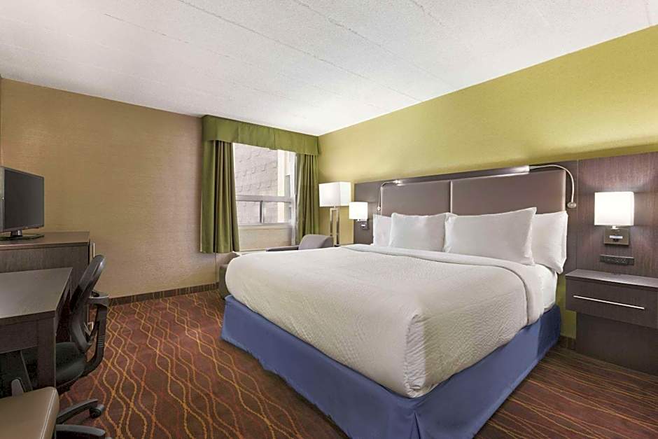 Days Inn by Wyndham Ottawa