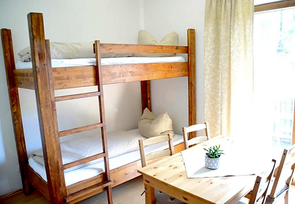 Pension Almhof Baumgarten