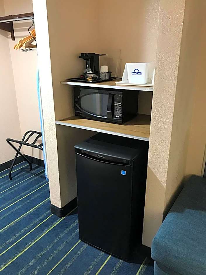 Days Inn by Wyndham Panama City