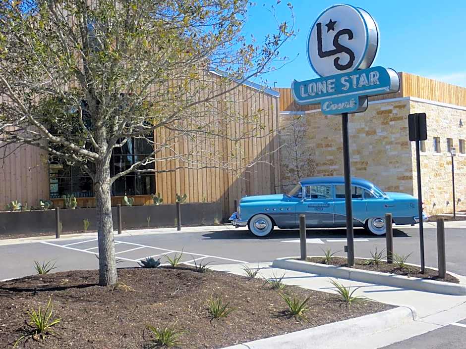 Lone Star Court, by Valencia Hotel Group