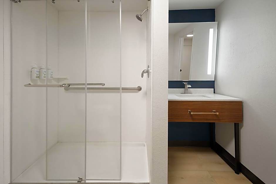 Wingate by Wyndham Dublin Near Claytor Lake State Park