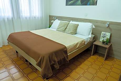 Economy One-Bedroom Apartment