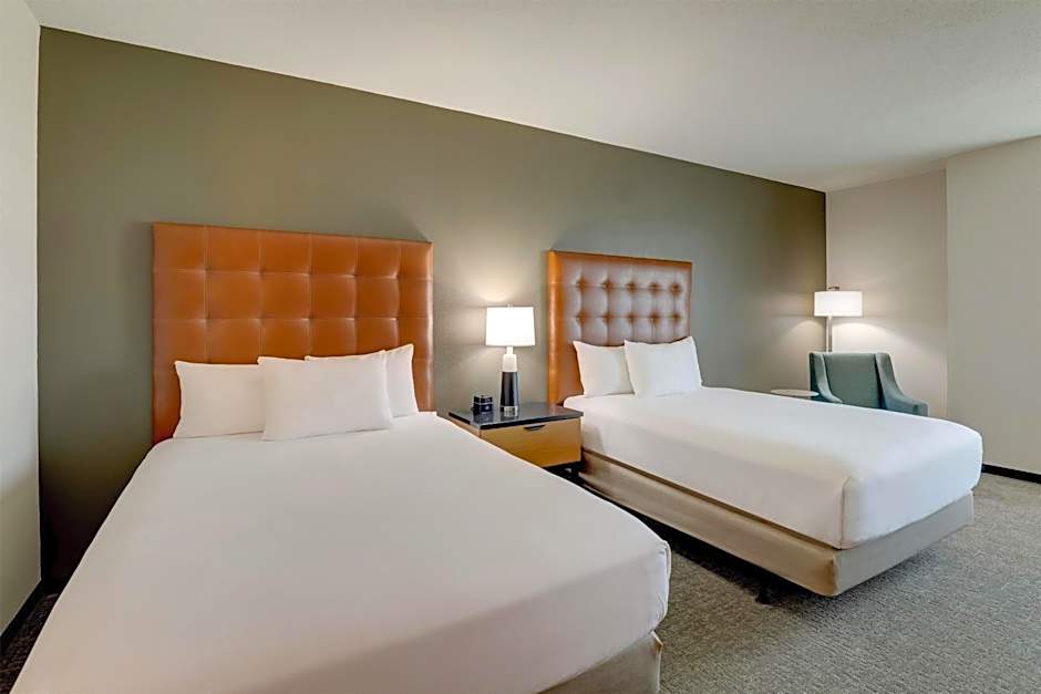 Drury Inn & Suites Dayton North