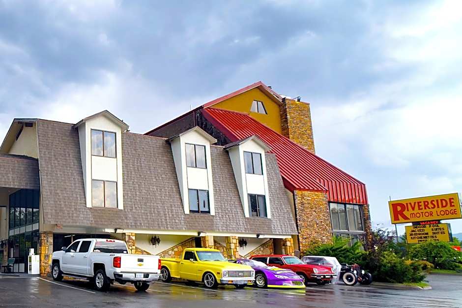 Tennessee Mountain Lodge Riverside by OYO