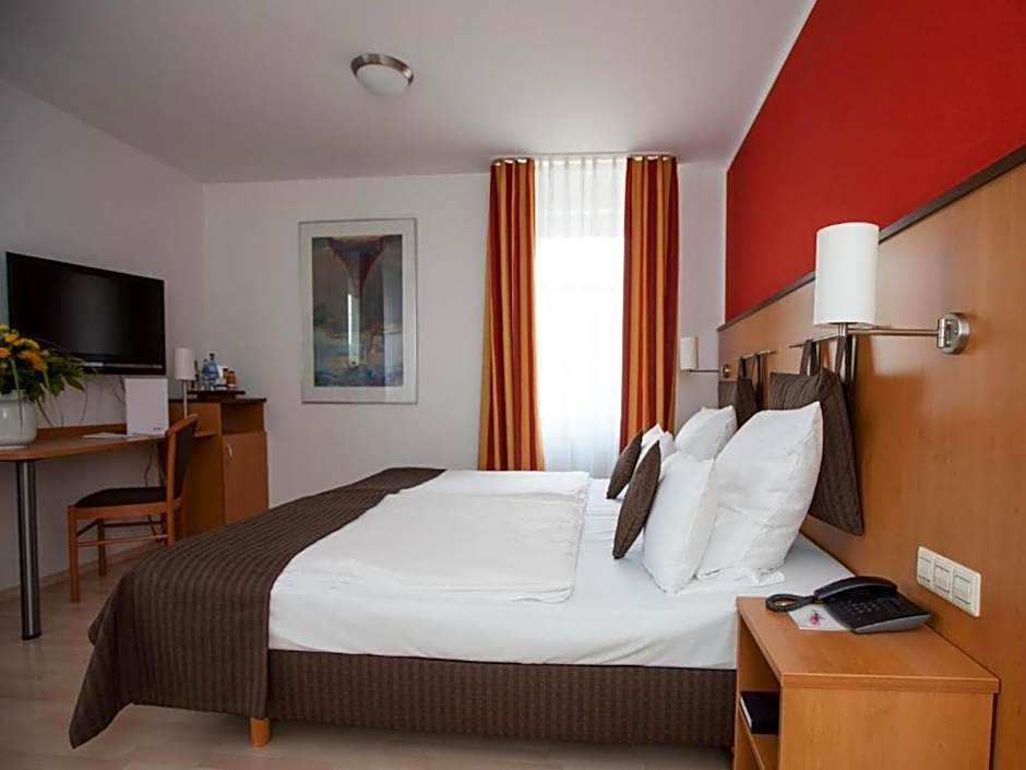Stuttgart Großbettlingen Hotel by Belvilla