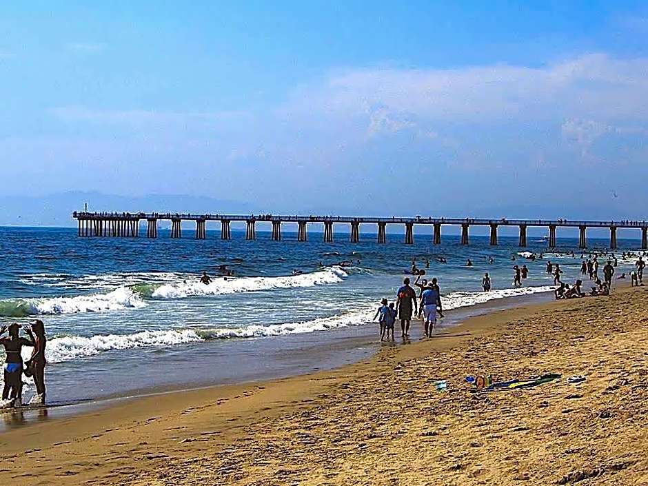 Ocean View Studio Manhattan Beach