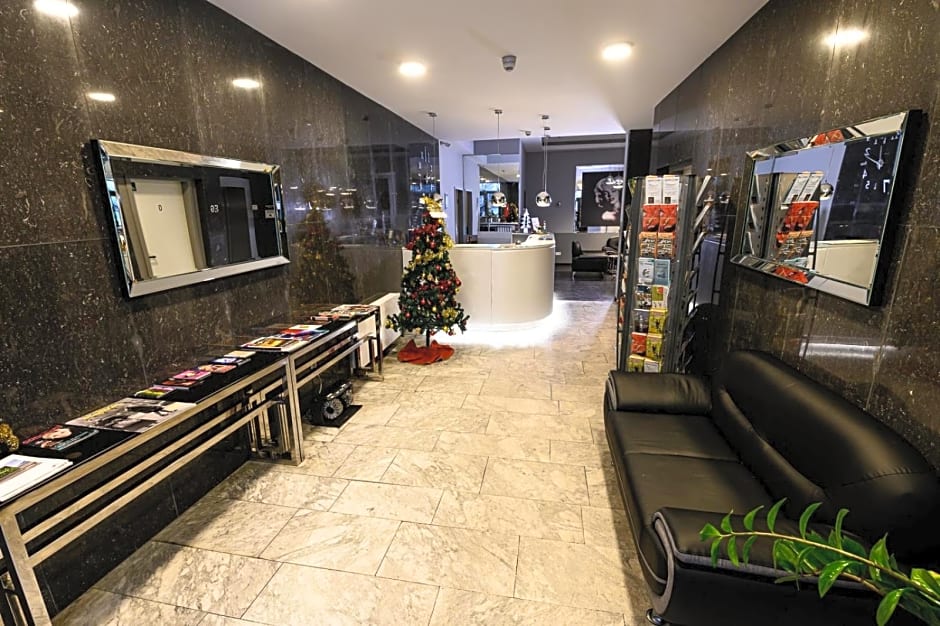 Hotel Luna