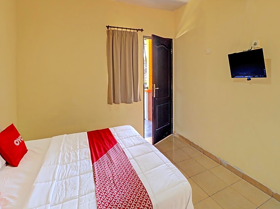 OYO 91628 Glogor Guest House