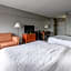 La Quinta Inn & Suites by Wyndham New Haven