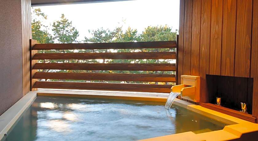 Awaji Hamarikyu - Sumoto Onsen