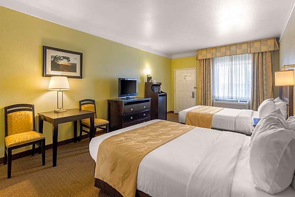 Quality Inn & Suites Gallup I-40 Exit 20