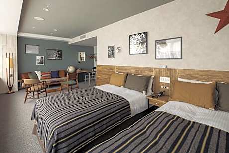 Large Twin Room - Non-Smoking